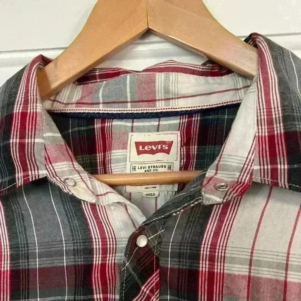 Levi’s Western Plaid Shirt - Men’s XL Pearl Snap Country Style Button down